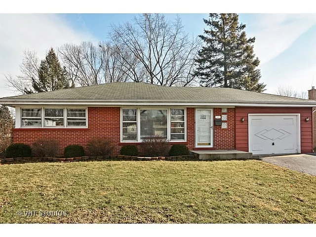 301 S Dwyer Ave photo 1