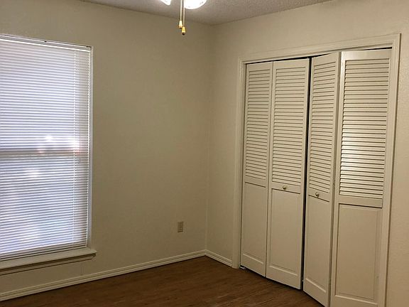 2 nd bedroom