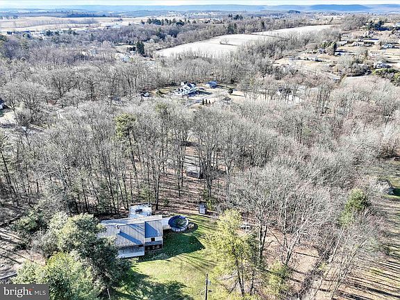 4th image of 258 Creek Dr