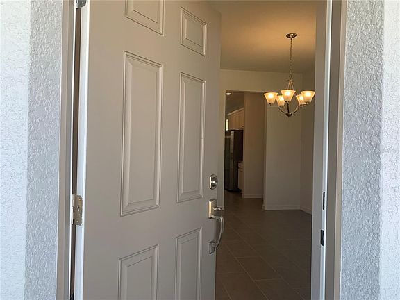 3rd image of 1302 Daugherty Dr