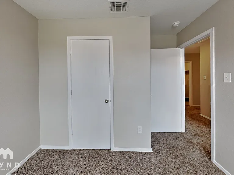 9539 Apple Ridge Ln — Photo 11