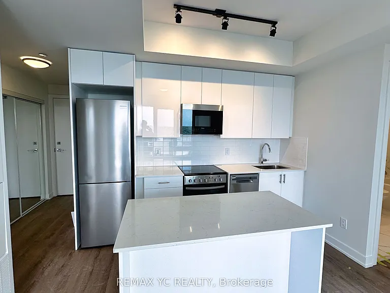 15 Ellerslie Ave #1005 — Photo 4