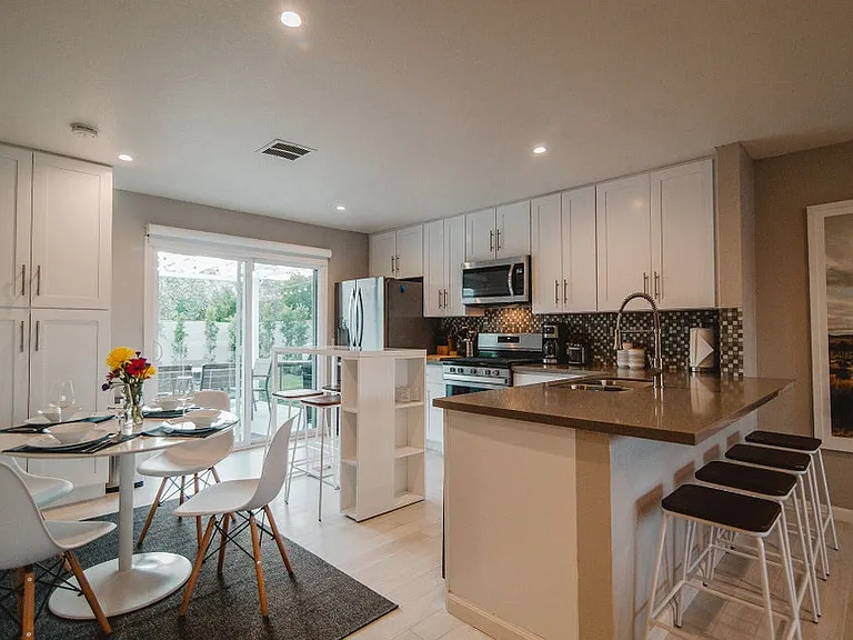 31121 Avenida El Mundo — Photo 11