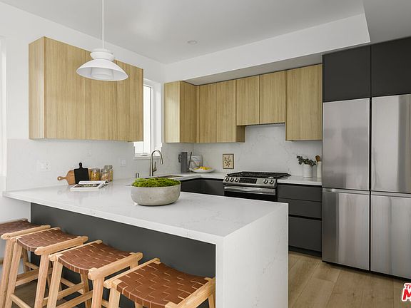 5th image of 5845 David Ave