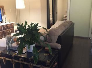 417 Woodland Dr, Vancouver, BC V5L5C8