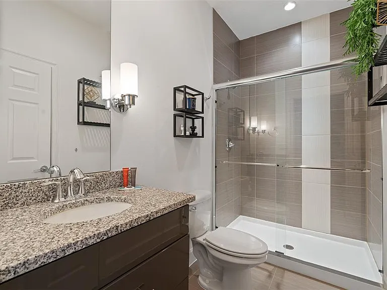 17522 Placidity Ave — Photo 20