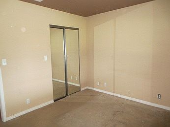 3rd image of 10011 Brenda Ave