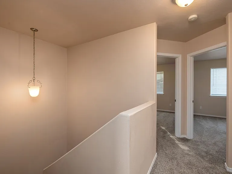 326 S Thierman Rd — Photo 24