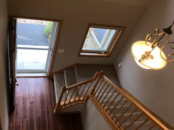 2106 Linden Trl, North Mankato, MN 56003