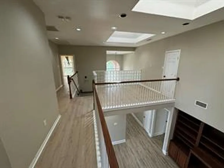 1100 Hunters Creek Dr — Photo 10