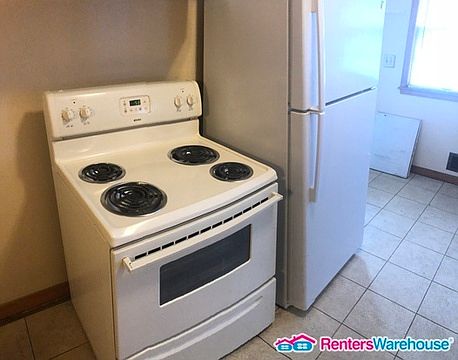 3rd image of 5709 Xerxes Ave S