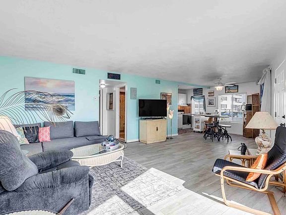3rd image of 1404 N Atlantic Ave APT 7