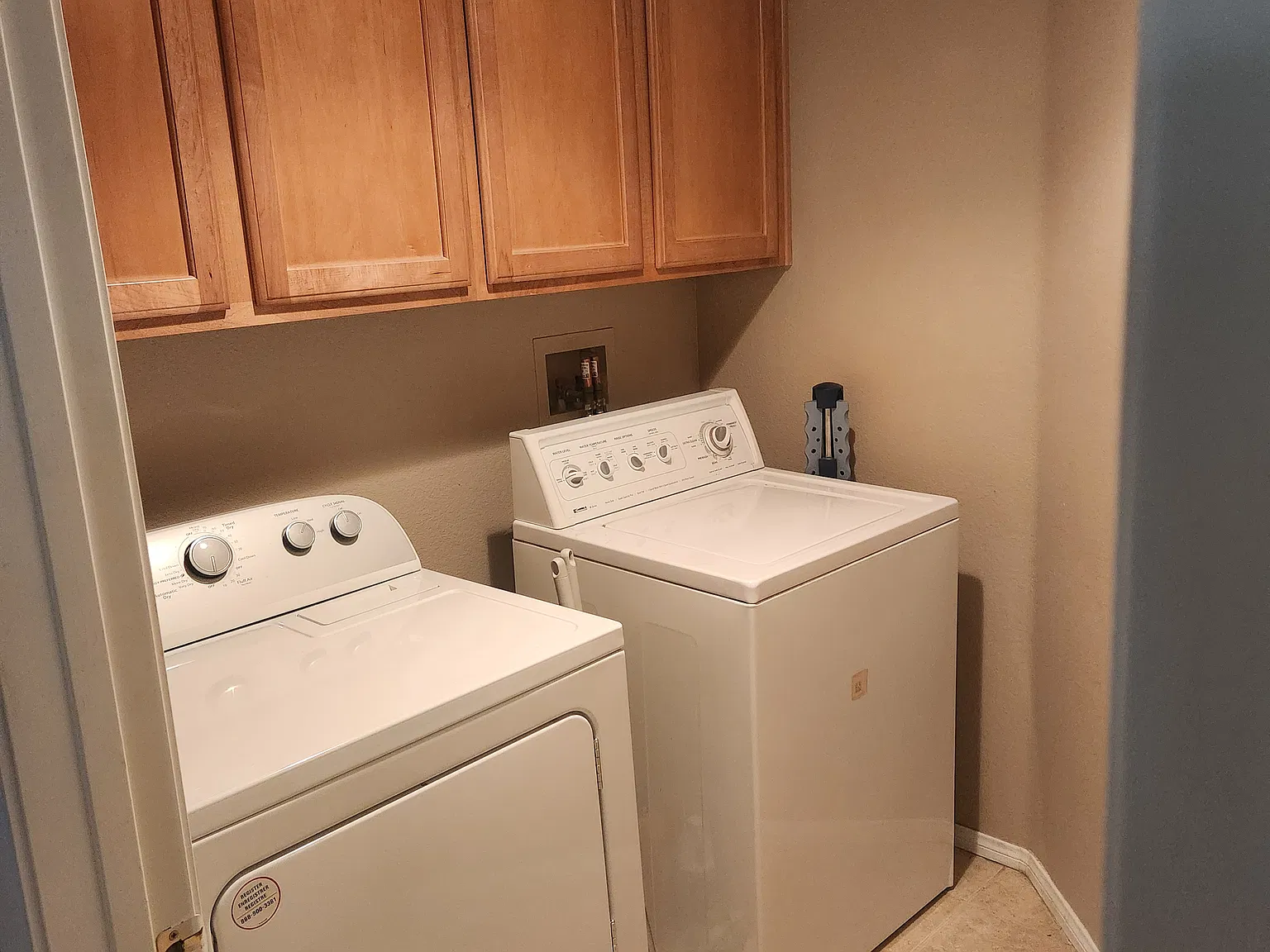 3 bed, 1371 sqft, $1,975 — Photo 3