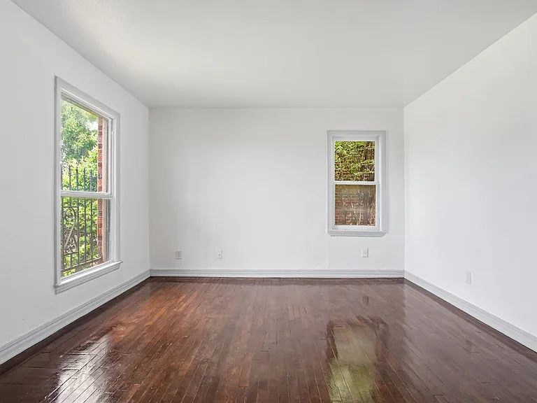 2228 SW Grand Blvd — Photo 17
