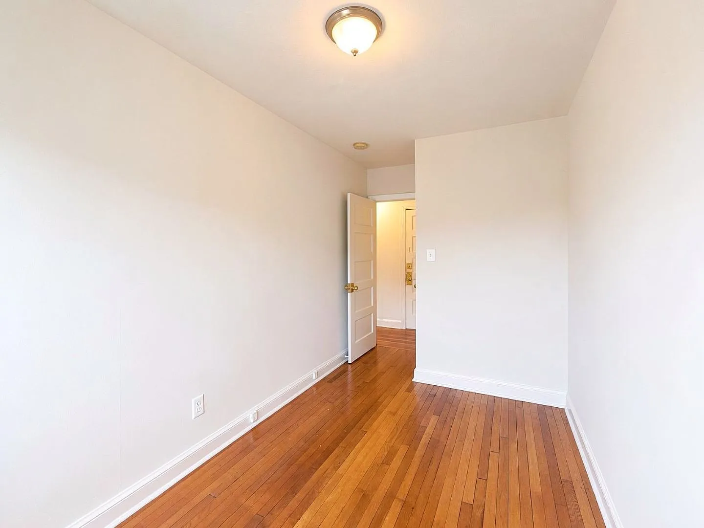 2806 O St SE — Photo 3