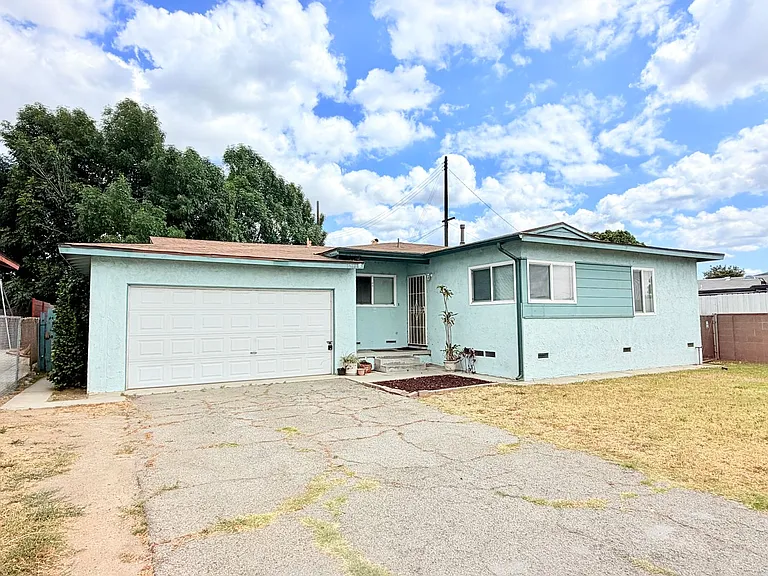 1514 N Hacienda Blvd — Photo 13