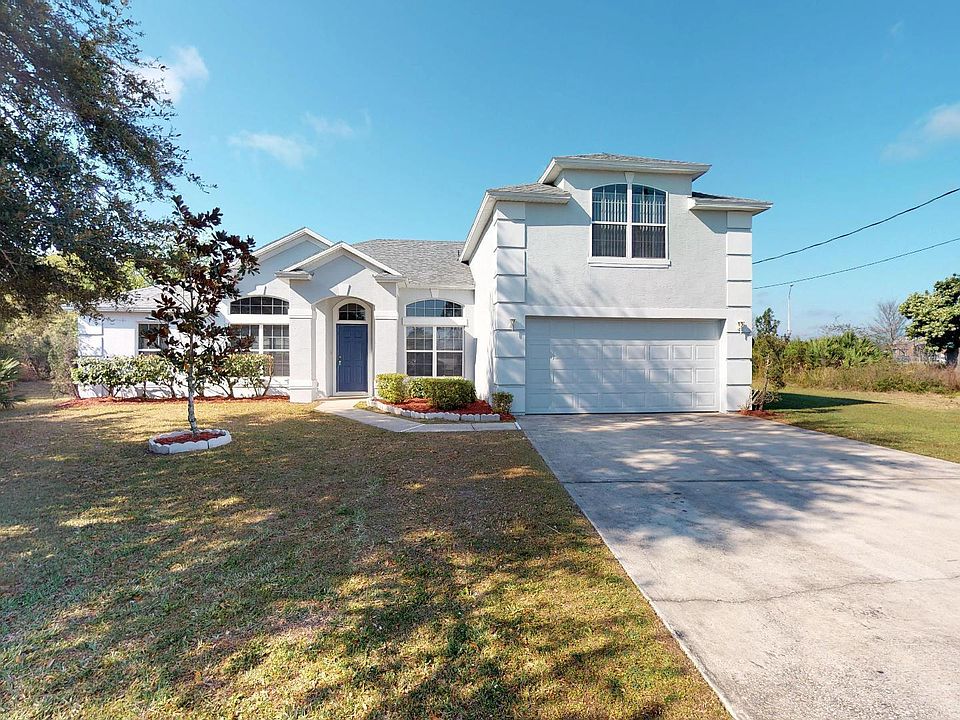 1st image of 11 Butterfield Pl