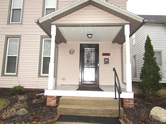 3rd image of 109 W College St