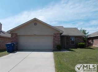 2037 Hollow Creek Dr, Dallas, TX 75253