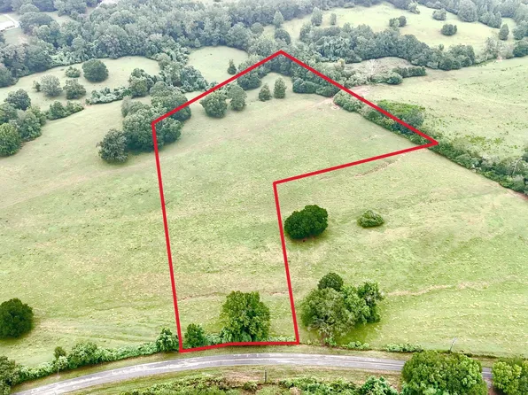 4 Cooper Farm Rd, Nicholson, GA 30565