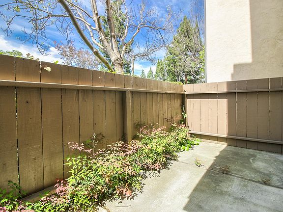 3rd image of 1505 De Rose Way APT 3
