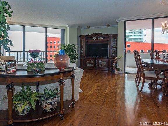 2nd image of 1581 E Brickell Ave #Penthouse 105