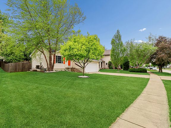 2nd image of 4638 Meadow Valley Dr