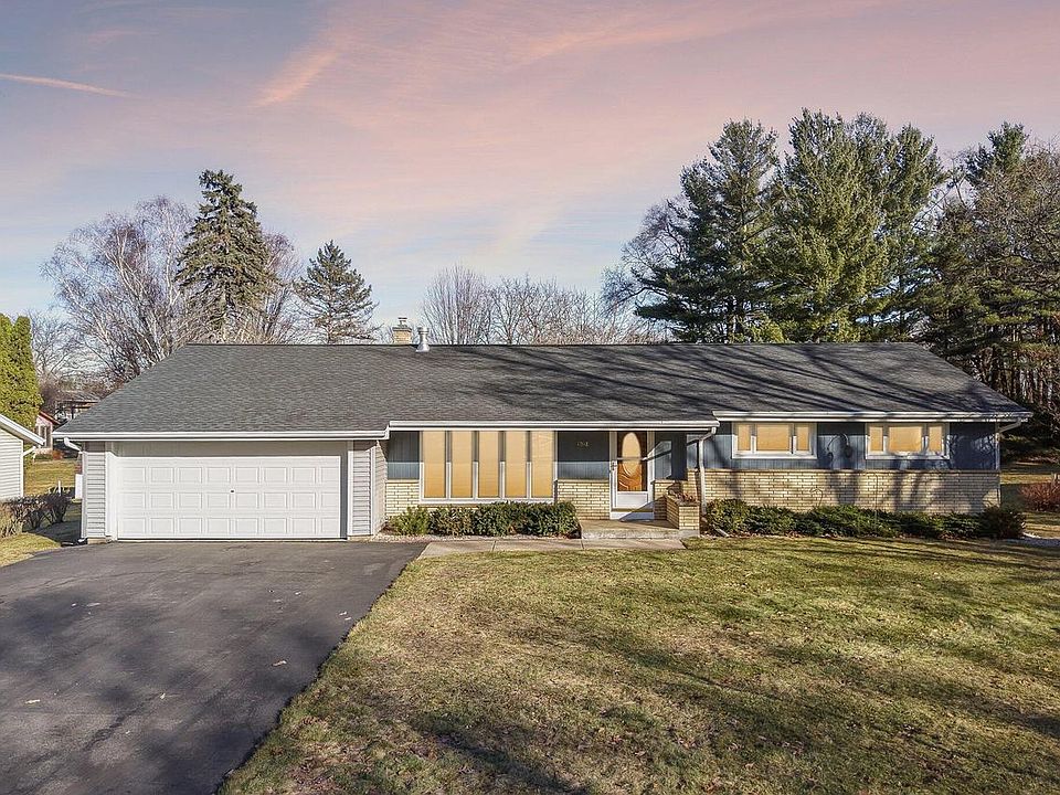 1st image of 1018 S Ferry DRIVE