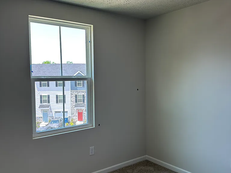 4103 Hemlock Ct — Photo 5