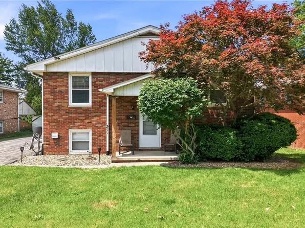 912 N Highland Ave, Girard, OH 44420