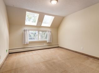 2404 16a St SW #108, Calgary, AB T2T 4K5