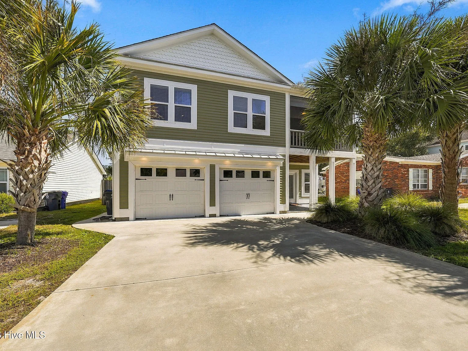 4 bed, 3.0 bath, 2071 sqft, $3,500 — Photo 4