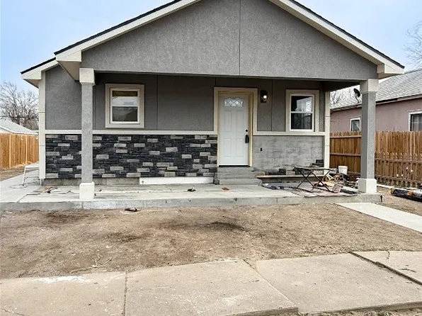 304 N 12th St, Garden City, KS 67846