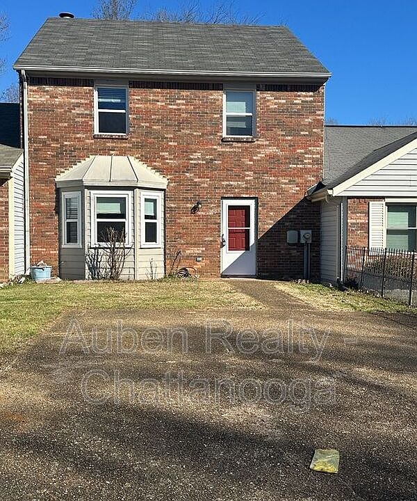 1st image of 1317 Village Green Dr