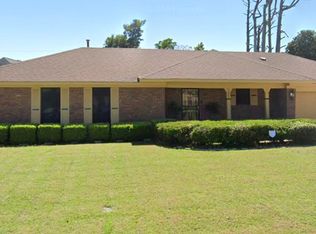 1002 North St, Cleveland, MS 38732