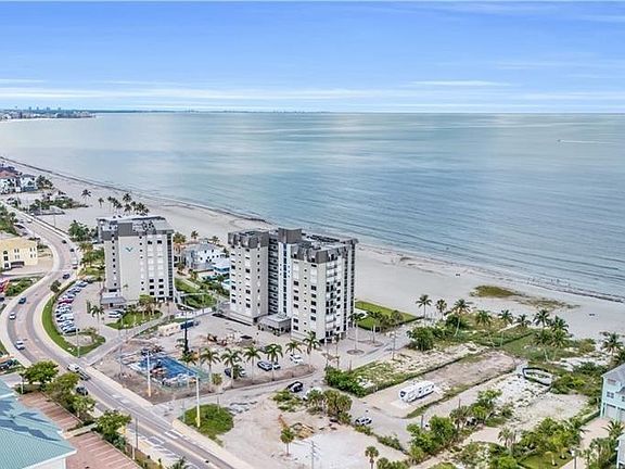 4th image of 2810 Estero Blvd APT 713