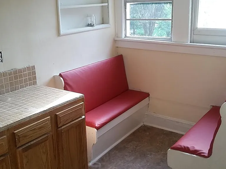 148 E Herndon St — Photo 1