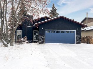 9423 N 125th Ave, Grande Prairie, AB T8V 5Y8