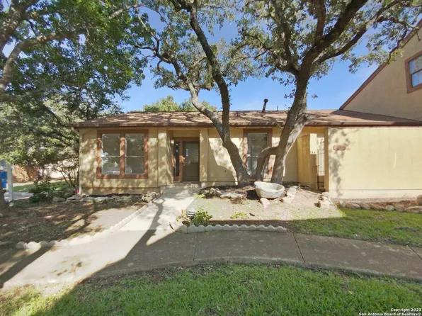 16320 AVENIDA DEL LUNA, San Antonio, TX 78232