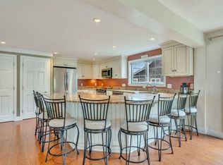 518 High St #B, Hampton, NH 03842