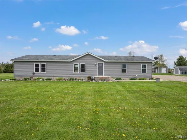 6992 Brown School Rd, North Branch, MI 48461