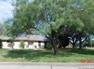 101 S Gardenview, Castle Hills, TX 78213