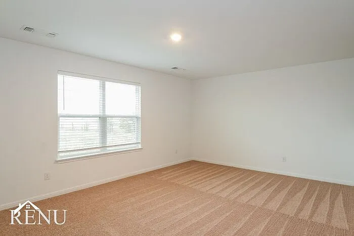 165 Scarborough Bnd — Photo 9