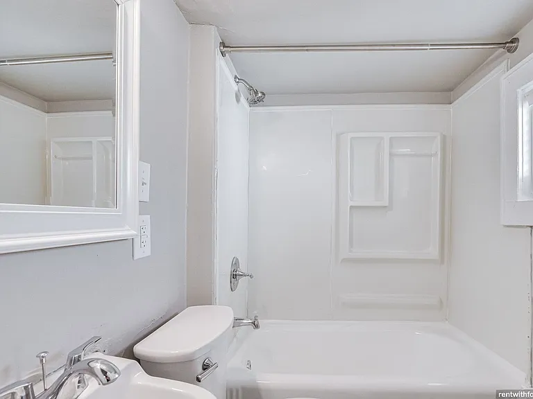 1111 Oviatt St, Kaukauna — Photo 13