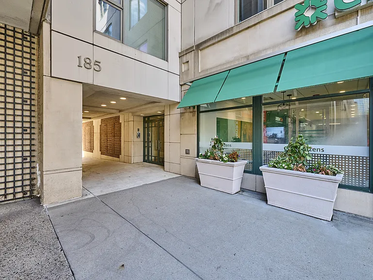 185 Massachusetts Ave #402 — Photo 24