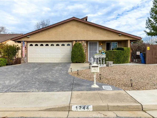 1744 Ponderosa Ln, Paso Robles, CA 93446