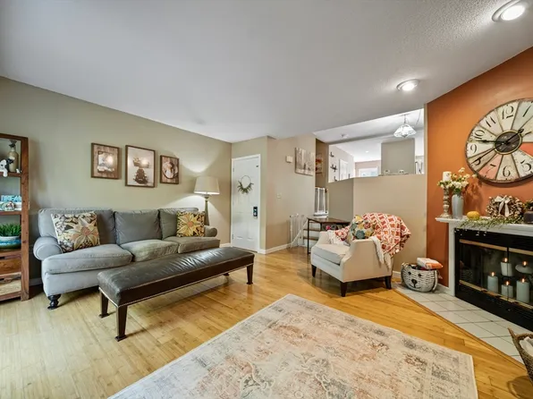 52 Pickman Rd #3B, Salem, MA 01970