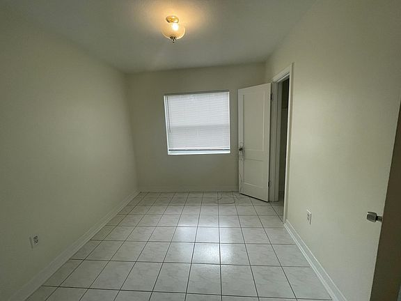 4th image of 4725 Irvington Ave