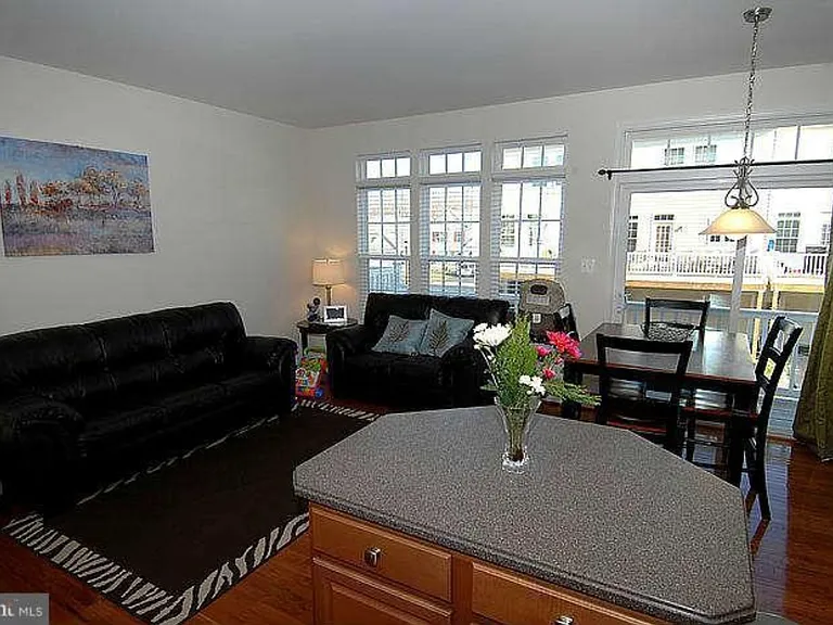 12603 Terranova Ln — Photo 5