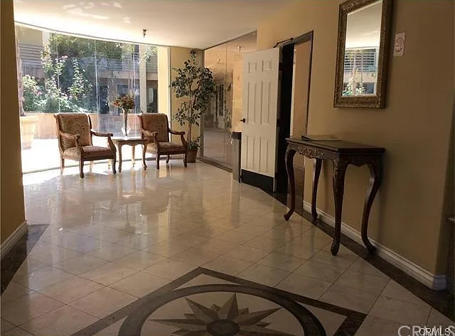 2 bed, 964 sqft, $2,650 — Photo 4